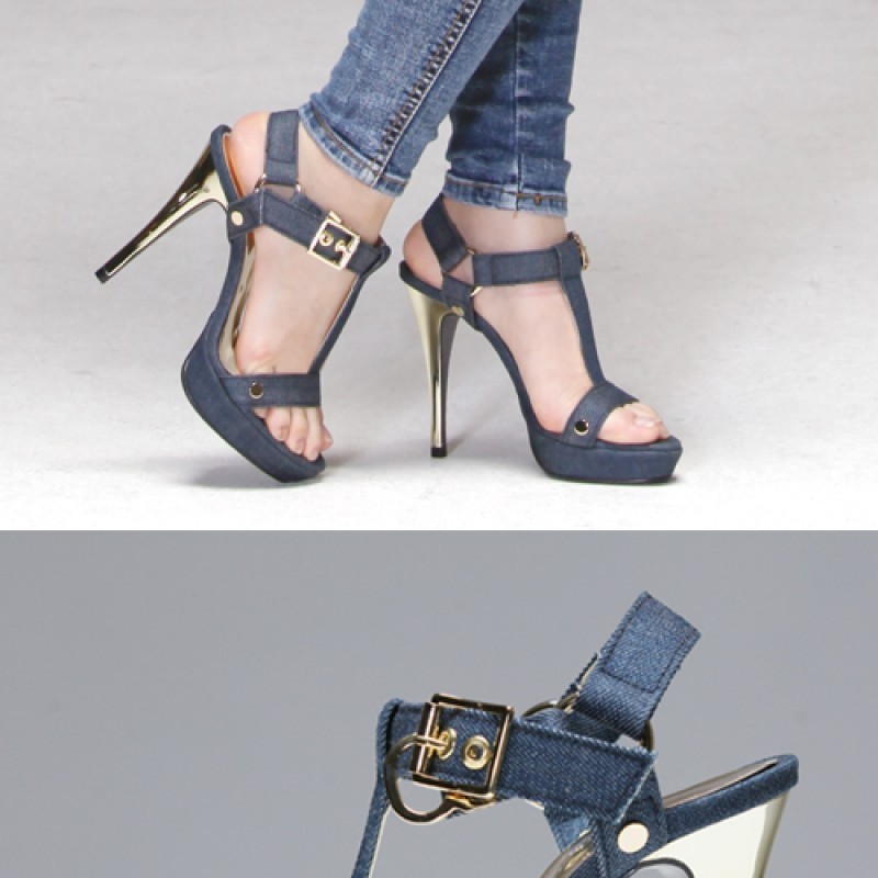 COCOSHOP Pumps / Heels 1055736